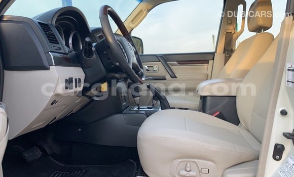 Ra Imported Mitsubishi Pajero funfun Ọkọ̀ in Import - Dubai ni Ashanti Ra Imported Mitsubishi Pajero funfun Ọkọ̀ in Import - Dubai ni Ashanti