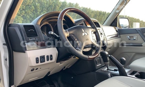 Ra Imported Mitsubishi Pajero funfun Ọkọ̀ in Import - Dubai ni Ashanti Ra Imported Mitsubishi Pajero funfun Ọkọ̀ in Import - Dubai ni Ashanti