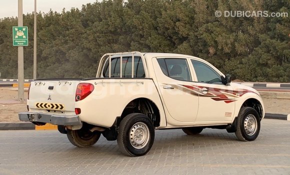 Ra Imported Mitsubishi L200 funfun Ọkọ̀ in Import - Dubai ni Ashanti Ra Imported Mitsubishi L200 funfun Ọkọ̀ in Import - Dubai ni Ashanti