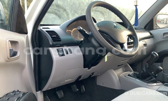 Ra Imported Mitsubishi L200 funfun Ọkọ̀ in Import - Dubai ni Ashanti Ra Imported Mitsubishi L200 funfun Ọkọ̀ in Import - Dubai ni Ashanti