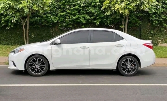 Buy Used Toyota Corolla White Car in Accra in Greater Accra Buy Used Toyota Corolla White Car in Accra in Greater Accra