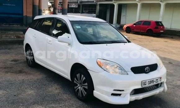 Sayi Na hannu Toyota Matrix White Mota in Accra a Greater Accra Sayi Na hannu Toyota Matrix White Mota in Accra a Greater Accra
