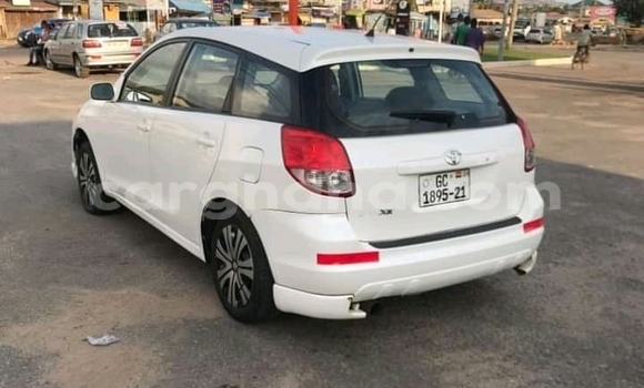 Sayi Na hannu Toyota Matrix White Mota in Accra a Greater Accra Sayi Na hannu Toyota Matrix White Mota in Accra a Greater Accra