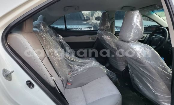Ra Àlòkù Toyota Corolla funfun Ọkọ̀ in Sekondi–Takoradi Metropolitan ni Oorun Ra Àlòkù Toyota Corolla funfun Ọkọ̀ in Sekondi–Takoradi Metropolitan ni Oorun