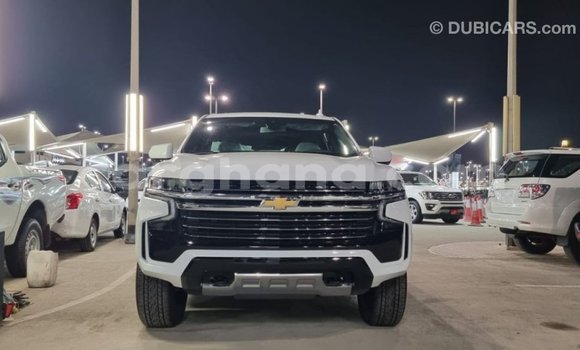 Ra Imported Chevrolet Suburban funfun Ọkọ̀ in Import - Dubai ni Ashanti Ra Imported Chevrolet Suburban funfun Ọkọ̀ in Import - Dubai ni Ashanti
