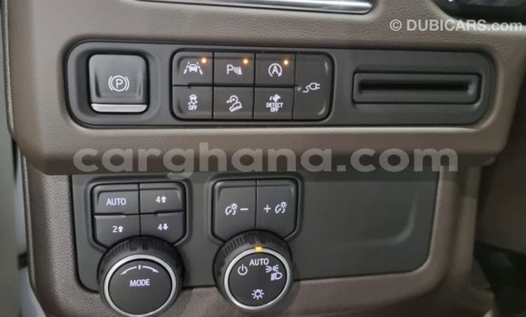 Ra Imported Chevrolet Suburban funfun Ọkọ̀ in Import - Dubai ni Ashanti Ra Imported Chevrolet Suburban funfun Ọkọ̀ in Import - Dubai ni Ashanti