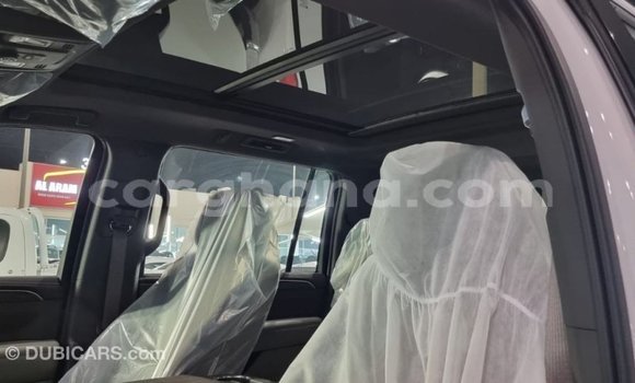 Ra Imported Chevrolet Suburban funfun Ọkọ̀ in Import - Dubai ni Ashanti Ra Imported Chevrolet Suburban funfun Ọkọ̀ in Import - Dubai ni Ashanti