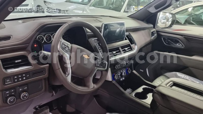 Big with watermark chevrolet suburban ashanti import dubai 38797