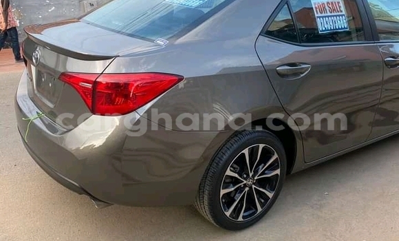 Ra Àlòkù Toyota Corolla Red Ọkọ̀ in Ejura ni Ashanti Ra Àlòkù Toyota Corolla Red Ọkọ̀ in Ejura ni Ashanti