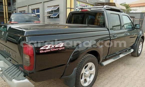 Ra Àlòkù Nissan Frontier Black Ọkọ̀ in Sekondi–Takoradi Metropolitan ni Oorun