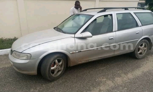 Sayi Na hannu Opel Zafira Sauran Mota in Accra a Greater Accra