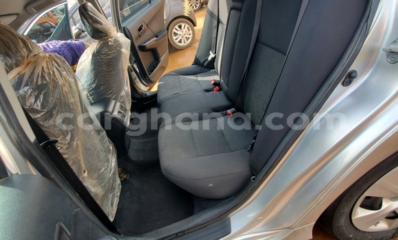 Ra Imported Toyota Camry Silver Ọkọ̀ in Accra ni Greater Accra Ra Imported Toyota Camry Silver Ọkọ̀ in Accra ni Greater Accra