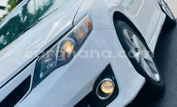 Buy Used Toyota Camry White Car in Accra in Greater Accra Buy Used Toyota Camry White Car in Accra in Greater Accra