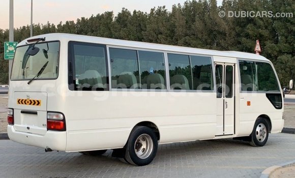 Ra Imported Toyota Coaster funfun Ọkọ̀ in Import - Dubai ni Ashanti Ra Imported Toyota Coaster funfun Ọkọ̀ in Import - Dubai ni Ashanti