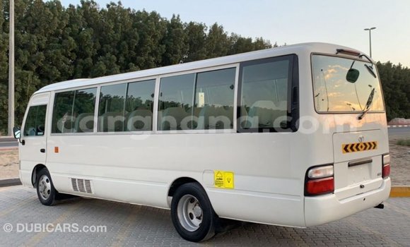 Ra Imported Toyota Coaster funfun Ọkọ̀ in Import - Dubai ni Ashanti Ra Imported Toyota Coaster funfun Ọkọ̀ in Import - Dubai ni Ashanti