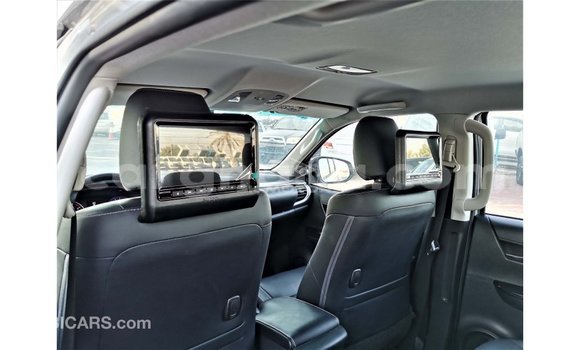 Sayi Imported Toyota Hilux Sauran Mota in Import - Dubai a Ashanti Sayi Imported Toyota Hilux Sauran Mota in Import - Dubai a Ashanti