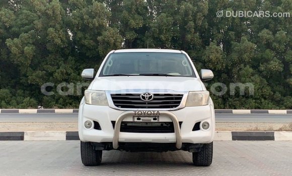 Buy Import Toyota Hilux White Car in Import - Dubai in Ashanti Buy Import Toyota Hilux White Car in Import - Dubai in Ashanti