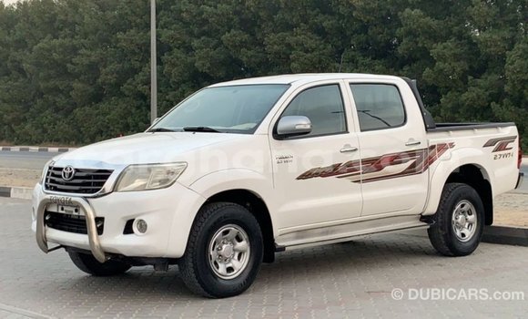 Buy Import Toyota Hilux White Car in Import - Dubai in Ashanti Buy Import Toyota Hilux White Car in Import - Dubai in Ashanti