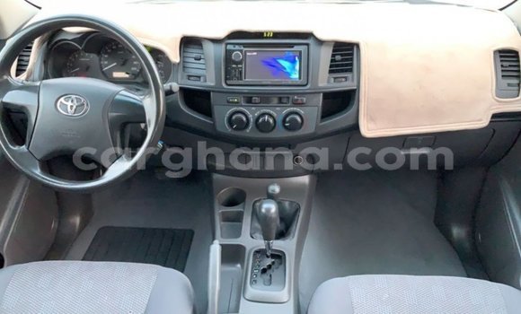 Buy Import Toyota Hilux White Car in Import - Dubai in Ashanti Buy Import Toyota Hilux White Car in Import - Dubai in Ashanti