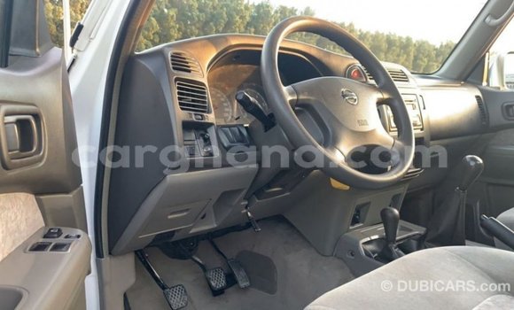 Sayi Imported Nissan Patrol White Mota in Import - Dubai a Ashanti Sayi Imported Nissan Patrol White Mota in Import - Dubai a Ashanti