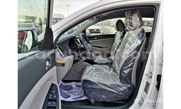 Ra Imported Hyundai Tucson funfun Ọkọ̀ in Import - Dubai ni Ashanti Ra Imported Hyundai Tucson funfun Ọkọ̀ in Import - Dubai ni Ashanti