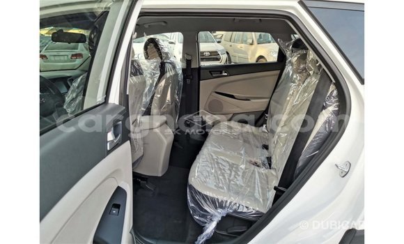 Ra Imported Hyundai Tucson funfun Ọkọ̀ in Import - Dubai ni Ashanti Ra Imported Hyundai Tucson funfun Ọkọ̀ in Import - Dubai ni Ashanti