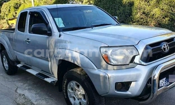 Buy Used Toyota Tacoma White Car in Accra in Greater Accra Buy Used Toyota Tacoma White Car in Accra in Greater Accra