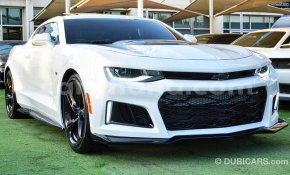 Buy Import Chevrolet Camaro White Car in Import - Dubai in Ashanti Buy Import Chevrolet Camaro White Car in Import - Dubai in Ashanti