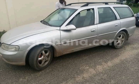 Ra Àlòkù Opel Zafira Silver Ọkọ̀ in Berekum ni Brong-Ahafo Ra Àlòkù Opel Zafira Silver Ọkọ̀ in Berekum ni Brong-Ahafo