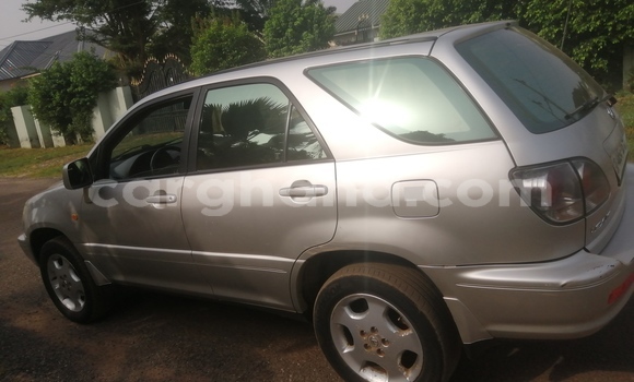 Ra Àlòkù Lexus RX 300 Silver Ọkọ̀ in Accra ni Greater Accra Ra Àlòkù Lexus RX 300 Silver Ọkọ̀ in Accra ni Greater Accra