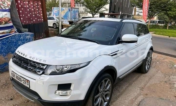 Sayi Na hannu Range Rover Range Rover White Mota in Accra a Greater Accra Sayi Na hannu Range Rover Range Rover White Mota in Accra a Greater Accra