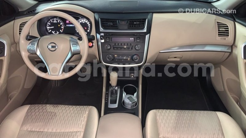 Big with watermark nissan altima ashanti import dubai 38982