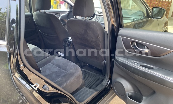 Ra Àlòkù Nissan Rogue Black Ọkọ̀ in Accra ni Greater Accra Ra Àlòkù Nissan Rogue Black Ọkọ̀ in Accra ni Greater Accra