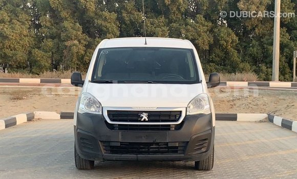 Ra Imported Peugeot Partner funfun Ọkọ̀ in Import - Dubai ni Ashanti Ra Imported Peugeot Partner funfun Ọkọ̀ in Import - Dubai ni Ashanti