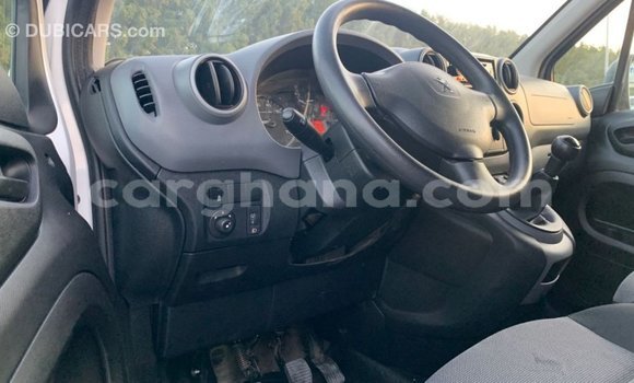 Ra Imported Peugeot Partner funfun Ọkọ̀ in Import - Dubai ni Ashanti Ra Imported Peugeot Partner funfun Ọkọ̀ in Import - Dubai ni Ashanti