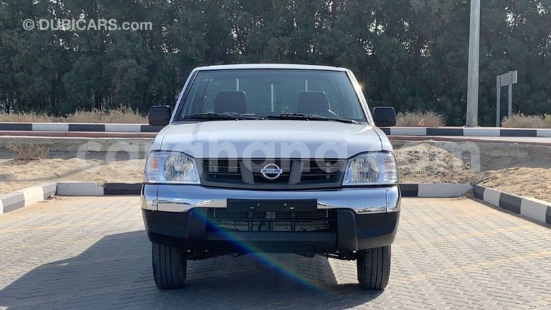 Big with watermark nissan pickup ashanti import dubai 39001