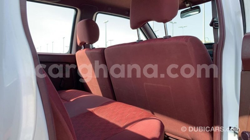 Big with watermark nissan pickup ashanti import dubai 39001