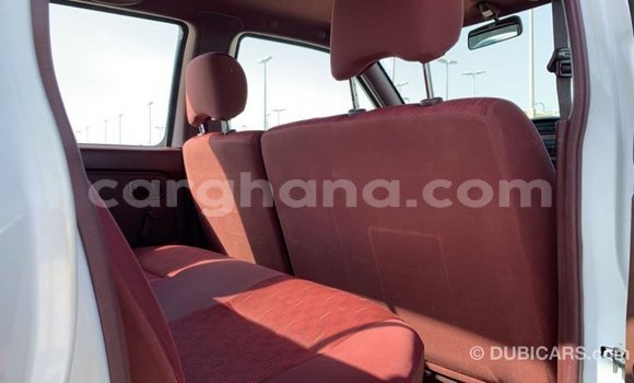 Ra Imported Nissan Pickup funfun Ọkọ̀ in Import - Dubai ni Ashanti Ra Imported Nissan Pickup funfun Ọkọ̀ in Import - Dubai ni Ashanti