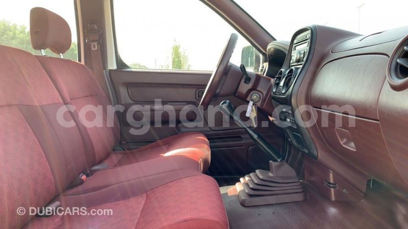 Big with watermark nissan pickup ashanti import dubai 39001