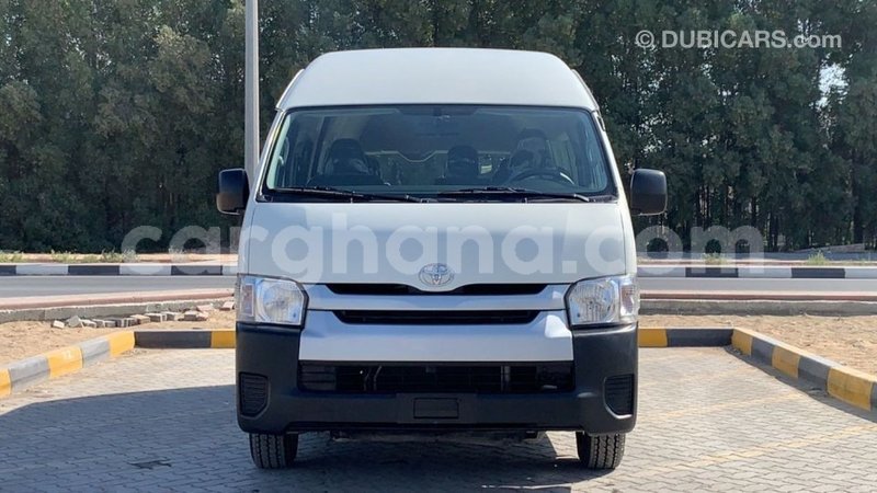 Big with watermark toyota hiace ashanti import dubai 39008