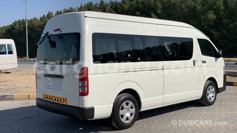 Big with watermark toyota hiace ashanti import dubai 39008