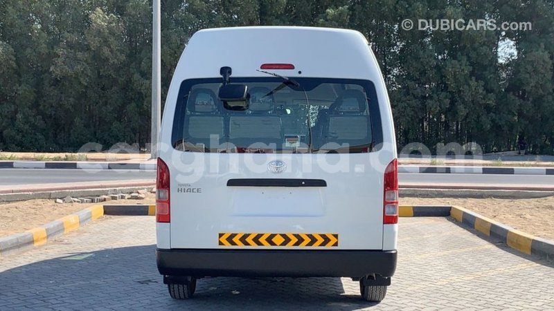 Big with watermark toyota hiace ashanti import dubai 39008