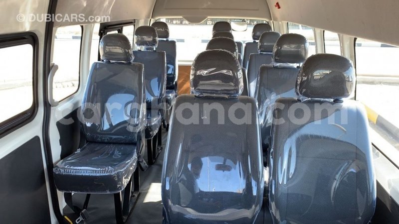 Big with watermark toyota hiace ashanti import dubai 39008