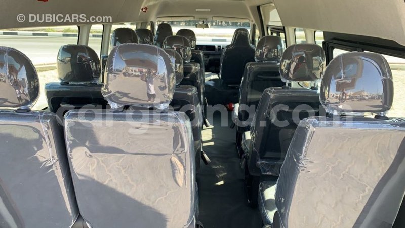 Big with watermark toyota hiace ashanti import dubai 39008