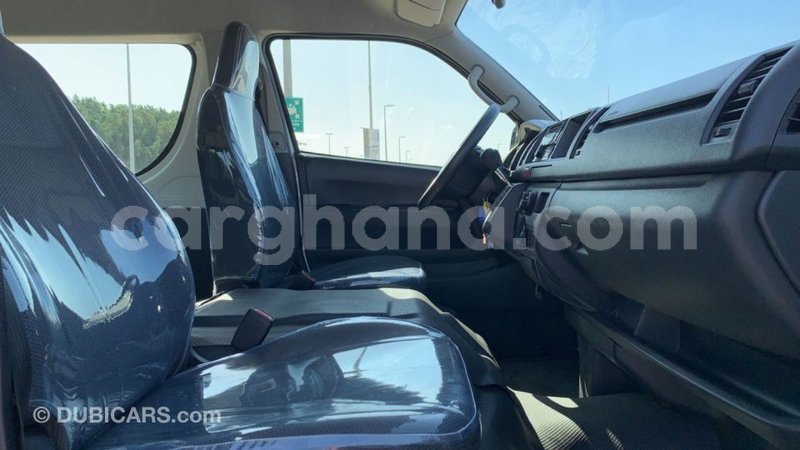 Big with watermark toyota hiace ashanti import dubai 39008