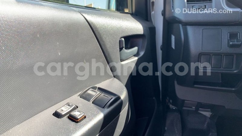 Big with watermark toyota hiace ashanti import dubai 39008