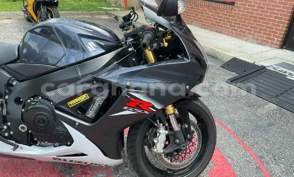 Sayi Na hannu Suzuki 750 Black Motsi in Abokibi a Greater Accra Sayi Na hannu Suzuki 750 Black Motsi in Abokibi a Greater Accra