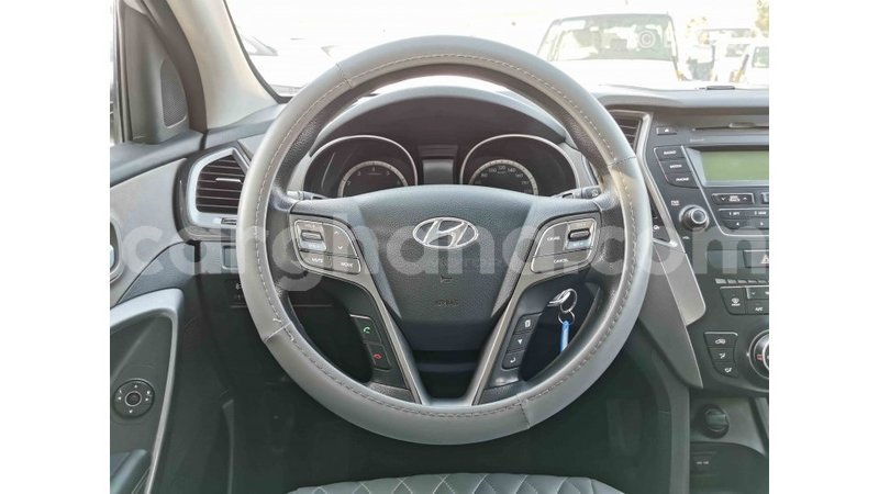 Big with watermark hyundai santa fe ashanti import dubai 39031