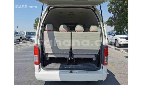 Ra Imported Toyota Hiace funfun Ọkọ̀ in Import - Dubai ni Ashanti Ra Imported Toyota Hiace funfun Ọkọ̀ in Import - Dubai ni Ashanti
