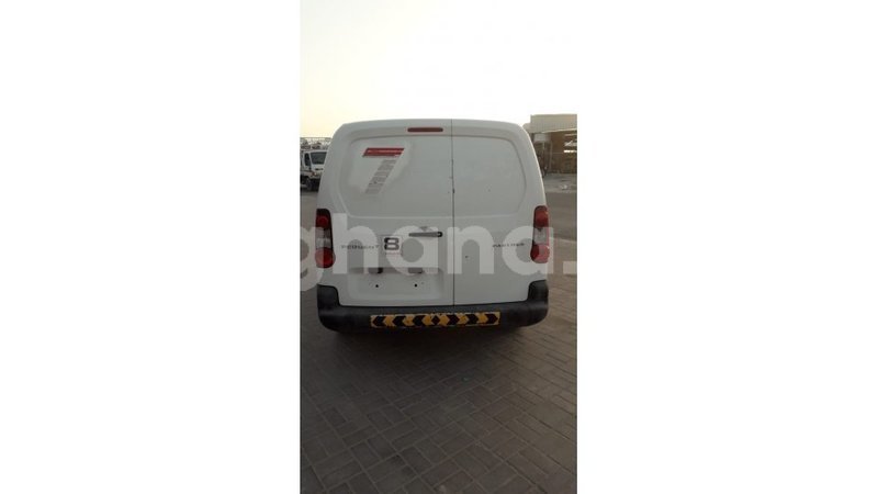 Big with watermark peugeot partner ashanti import dubai 39034